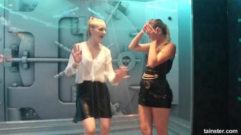 Wet girls turn me on Screencap 31 on www.sinx.com