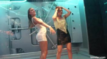 Wet girls turn me on Screencap 59 on www.sinx.com