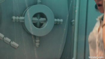 Wet girls turn me on Screencap 7 on www.sinx.com