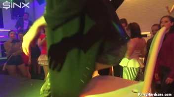 Party Hardcore Gone Crazy Vol. 44 Part 6 - Cam 2 Screencap 22 on www.sinx.com