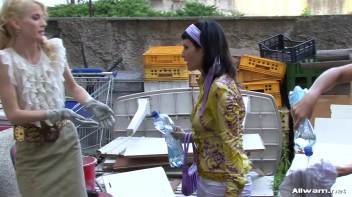 Add Some Wetlook To Your Mess Screencap 65 on www.sinx.com