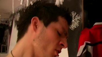 Snow Ballin' Screencap 72 on www.sinx.com