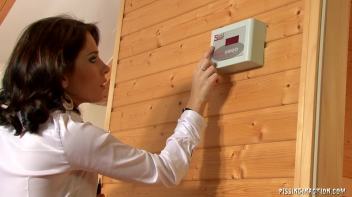 This Sauna Hot Enough For Ya? Screencap 3 on www.sinx.com