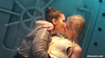 Shower Showdown! Screencap 18 on www.sinx.com