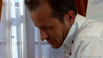 The Smell of Sex Screencap 13 on www.sinx.com