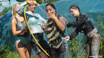 Wet paint play-fighting with four sexy ladies Screencap 42 on www.sinx.com