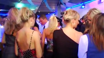 Bisexual Airline Bash! Screencap 45 on www.sinx.com