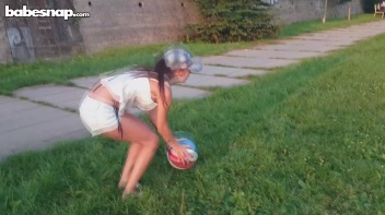 Sports Can Tear Some Friends Apart! Screencap 1 on www.sinx.com