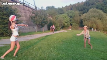 Sports Can Tear Some Friends Apart! Screencap 2 on www.sinx.com