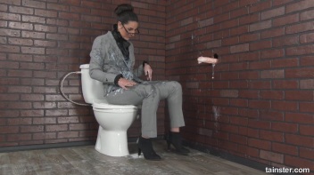 Bathroom Inspection Gets Blasted Away By Spunk! Screencap 21 on www.sinx.com