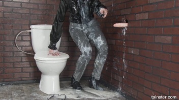 Bathroom Inspection Gets Blasted Away By Spunk! Screencap 49 on www.sinx.com