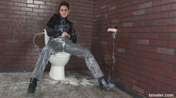 Bathroom Inspection Gets Blasted Away By Spunk! Screencap 51 on www.sinx.com