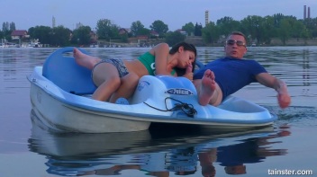 Boats And Hoes, Girl Blows Him Good On The Boat Screencap 45 on www.sinx.com