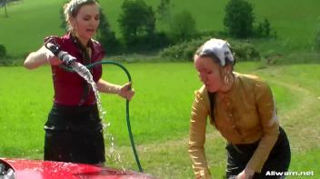 Dirty Eurobabes Need A Proper Washing Screencap 92 on www.sinx.com