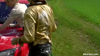 Dirty Eurobabes Need A Proper Washing Screencap 36 on www.sinx.com