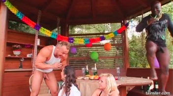 Summertime is ALL About HEAT! Screencap 69 on www.sinx.com