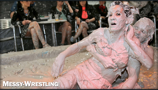 Latest deal - Muddy Wrestling: Raging Regina vs.The Cinnamon Buns
