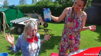 Country Chicks' Hog-Wild Wetlook Car Wash Screencap 50 on www.sinx.com