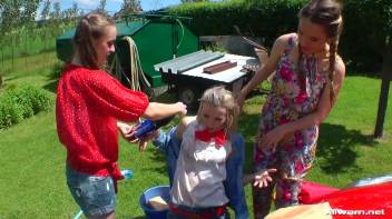 Country Chicks' Hog-Wild Wetlook Car Wash Screencap 53 on www.sinx.com