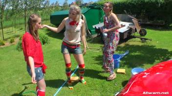 Country Chicks' Hog-Wild Wetlook Car Wash Screencap 56 on www.sinx.com