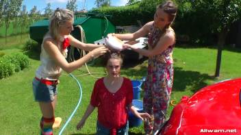 Country Chicks' Hog-Wild Wetlook Car Wash Screencap 59 on www.sinx.com