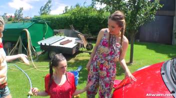 Country Chicks' Hog-Wild Wetlook Car Wash Screencap 62 on www.sinx.com