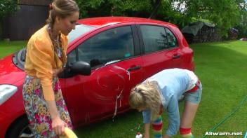 Country Chicks' Hog-Wild Wetlook Car Wash Screencap 12 on www.sinx.com