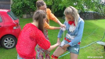 Country Chicks' Hog-Wild Wetlook Car Wash Screencap 26 on www.sinx.com