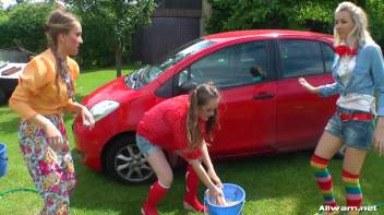 Country Chicks' Hog-Wild Wetlook Car Wash Screencap 29 on www.sinx.com