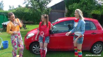 Country Chicks' Hog-Wild Wetlook Car Wash Screencap 38 on www.sinx.com