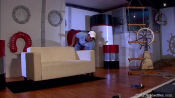 Threesome's Wild Sea Cruise Screencap 2 on www.sinx.com