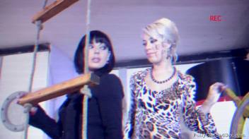 Threesome's Wild Sea Cruise Screencap 22 on www.sinx.com