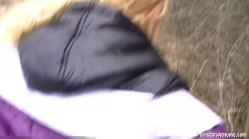 Field Of Blowjobs Screencap 95 on www.sinx.com