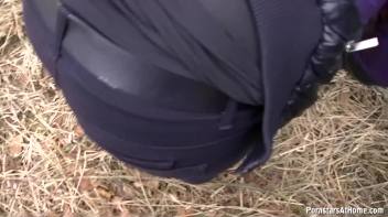 Field Of Blowjobs Screencap 96 on www.sinx.com