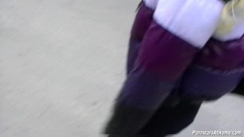 Field Of Blowjobs Screencap 1 on www.sinx.com