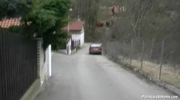 Field Of Blowjobs Screencap 3 on www.sinx.com