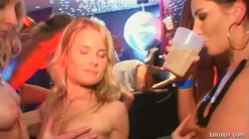 Blue Jean Babes Part 3 Cam 2 Screencap 17 on www.sinx.com