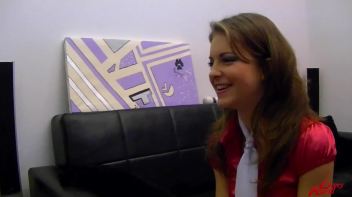 Introducing A Fan To Piss Play Screencap 6 on www.sinx.com