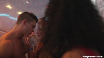 Party Hardcore Gone Crazy Vol. 9 Part 5 - Cam 3 Screencap 115 on www.sinx.com