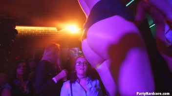 Party Hardcore Gone Crazy Vol. 38 Part 4 - Cam 3 Screencap 73 on www.sinx.com