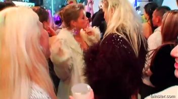 Pussy Blizzard Part 1 - Cam 1 Screencap 19 on www.sinx.com