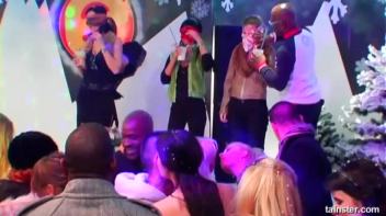 Pussy Blizzard Part 1 - Cam 1 Screencap 2 on www.sinx.com