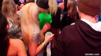 Pussy Blizzard Part 1 - Cam 1 Screencap 24 on www.sinx.com