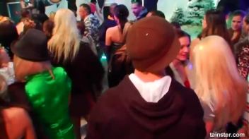 Pussy Blizzard Part 1 - Cam 1 Screencap 30 on www.sinx.com