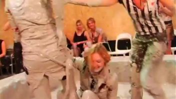 Crazy Bitches Covered in Filth Screencap 99 on www.sinx.com