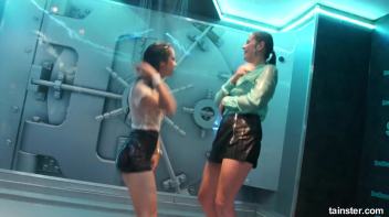 A new year with new wet amateur girls Screencap 13 on www.sinx.com