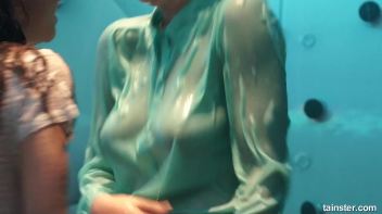 A new year with new wet amateur girls Screencap 8 on www.sinx.com