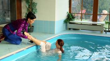 Wetlook Workout Screencap 24 on www.sinx.com