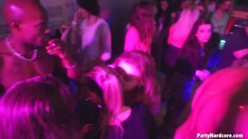 Party Hardcore Gone Crazy Vol. 33 Part 4 - Cam 1 Screencap 87 on www.sinx.com