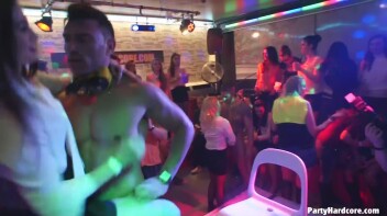 Party Hardcore Gone Crazy Vol. 33 Part 4 - Cam 1 Screencap 26 on www.sinx.com